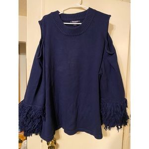 Cold shoulder navy sweater!